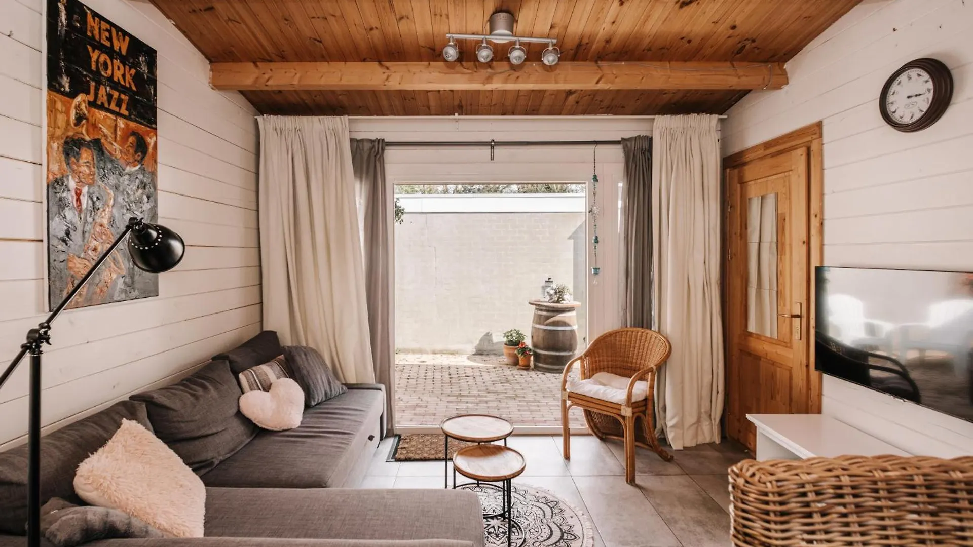 Rosa'S Cottage, Garden And Free Parking Zandvoort